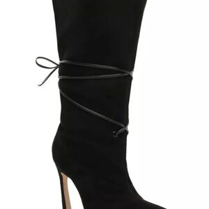 Schutz black lace up suede boot 7.5